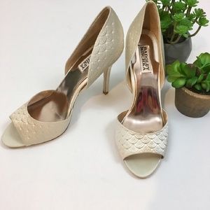 Badgley Mischka Pressed Scallop D'Orsay Heels